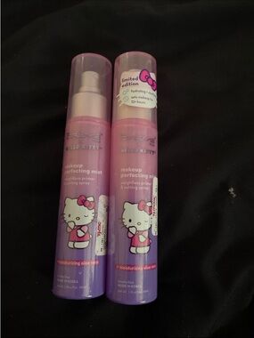 Crème x Hello Kitty Makeup setting spray Mist - Pink & Purple (2-pack)